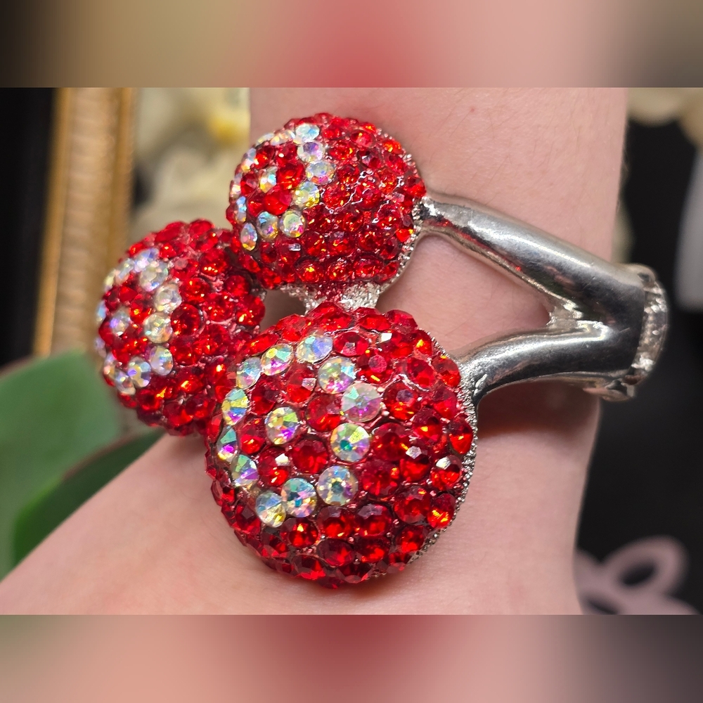 Stunning Vintage Red Rhinestone Clamper Bracelet